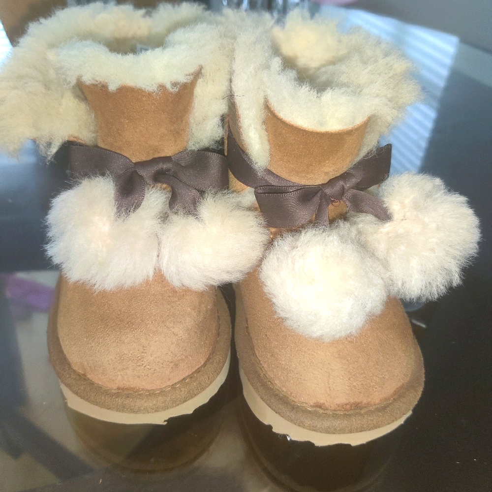 UGG toddler pom pom boots